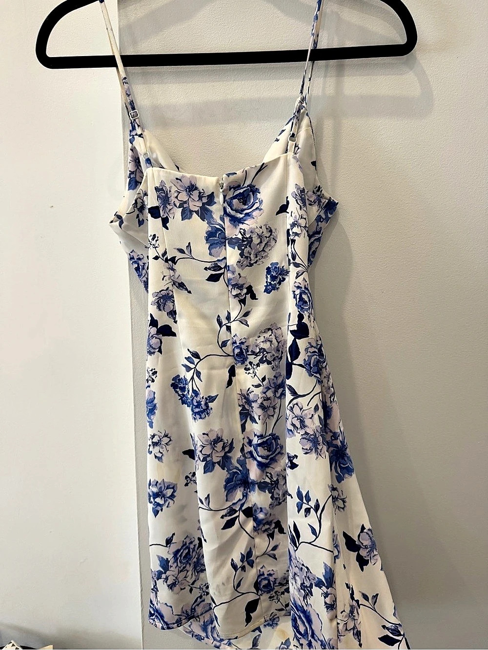 Urban Outfitters Floral Mini Dress in White & Blue Size XS Minimal Staining